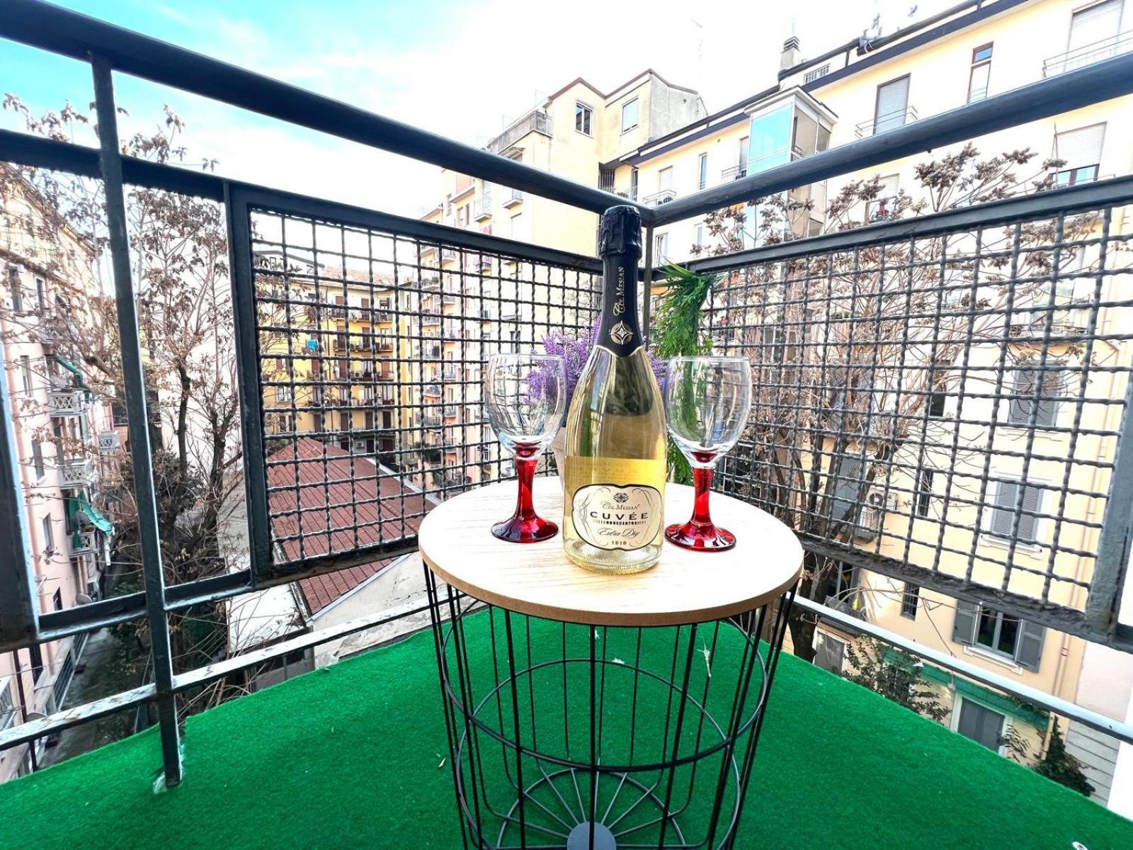 Апартаменты Duomo-Fiera Mi Kheda House With Self Check In Милан Экстерьер фото